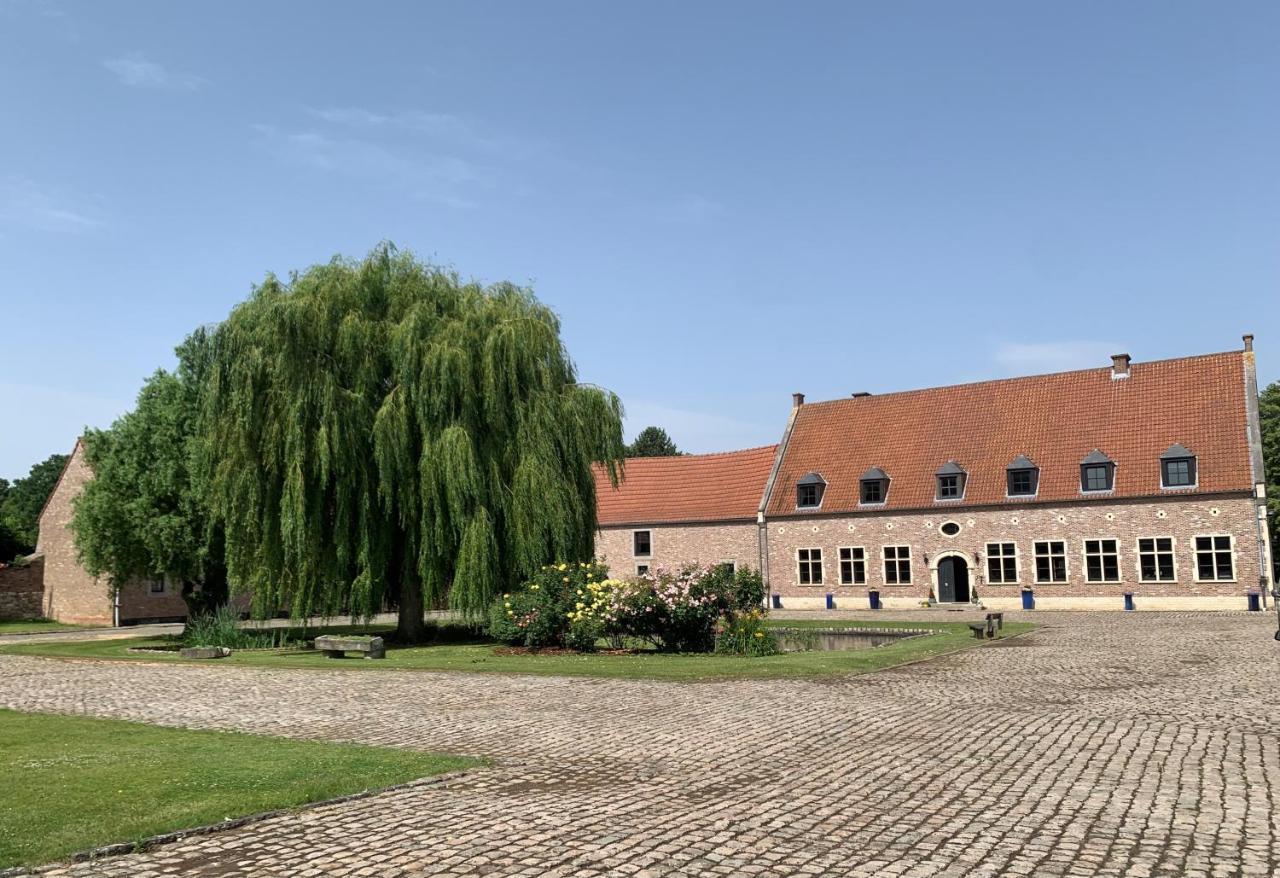 Chapeauveau Gite - B&B - Events Helecine Eksteriør bilde